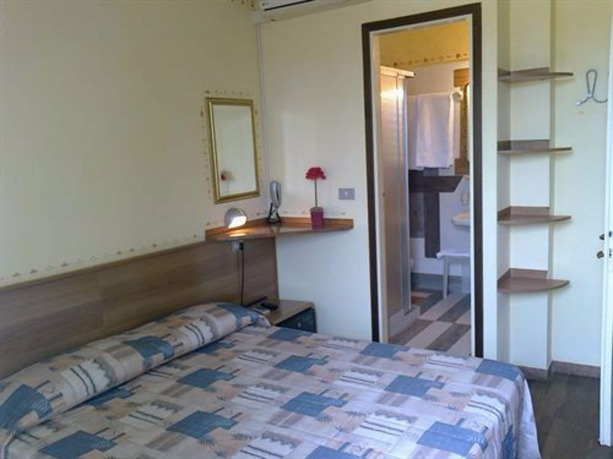 Hotel Belvedere 西尔米奥奈 外观 照片